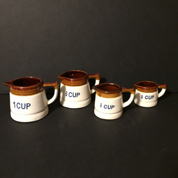 Other - Vintage set of 4 crock measuring cups
